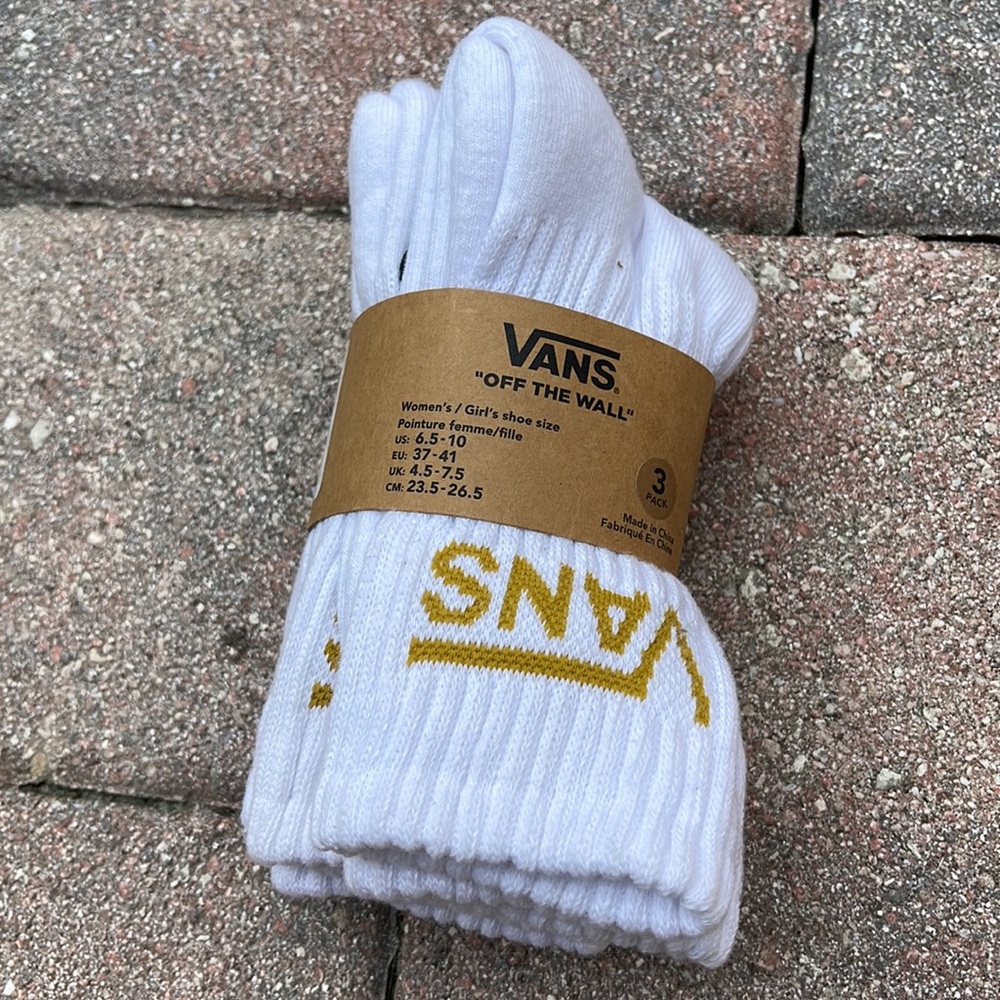 VANS “Off The Wall” Women’s 3 pairs socks set 
NWT - Picture 6 of 16